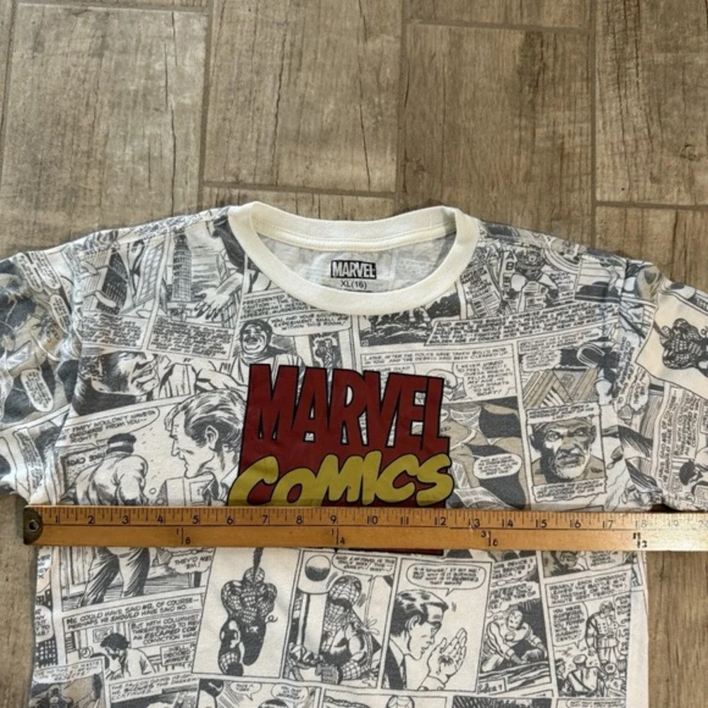Marvel Comics Youth Size XL (16) Short Sleeve Soft Blend Graphic T Shirt Tagless